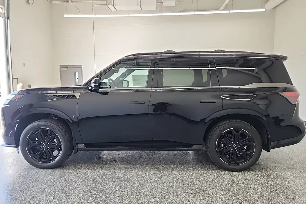 2026 Infiniti QX80 Sensory photo 1