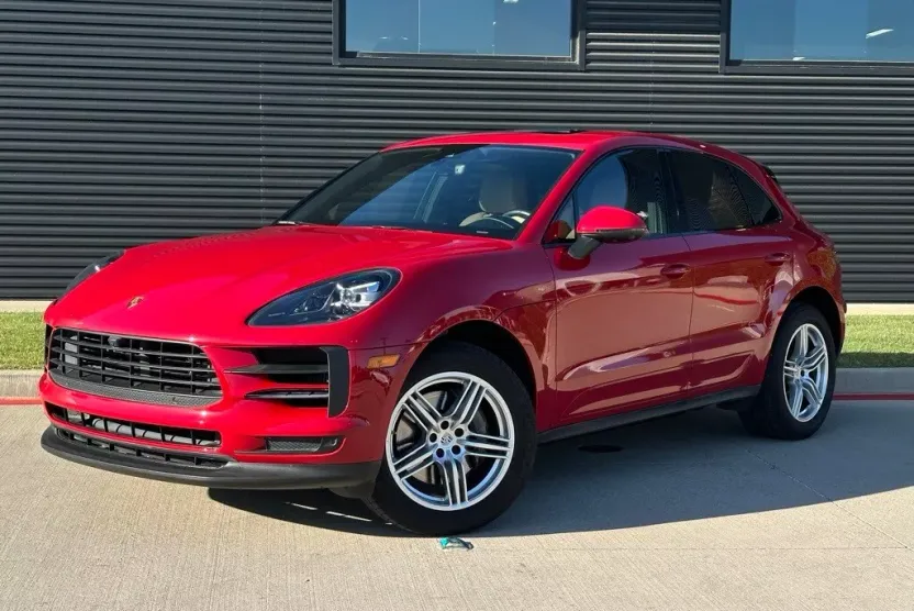 2021 Porsche Macan S photo 1