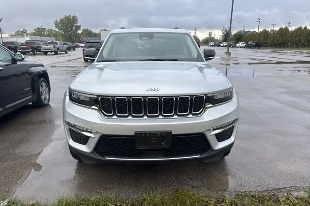 2024 Jeep Cherokee Limited 4xe photo 1