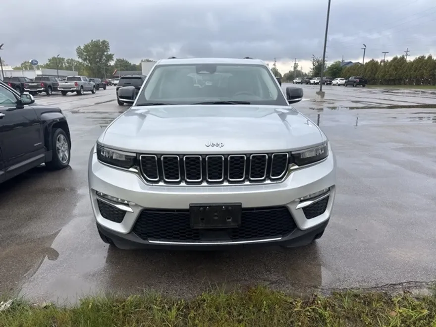 2024 Jeep Cherokee Limited 4xe photo 1