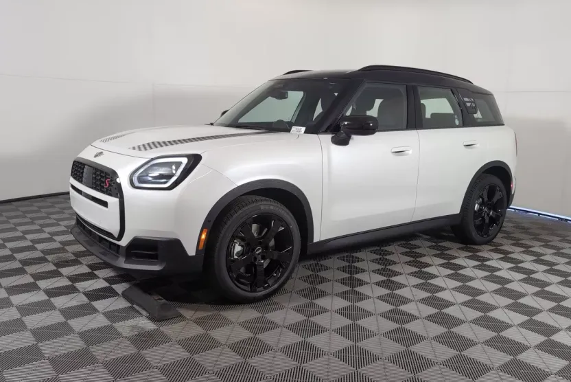 2026 Mini Countryman S ALL4 photo 1