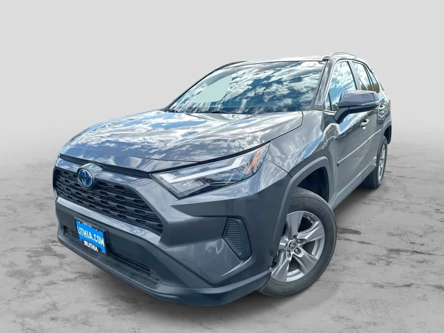 2023 Toyota RAV4 Hybrid LE photo 1