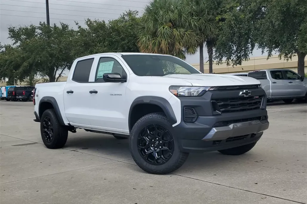 2026 Chevrolet Colorado Trail Boss photo 1