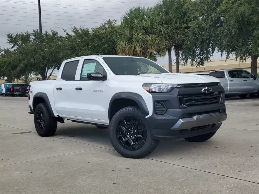 2026 Chevrolet Colorado Trail Boss photo 1