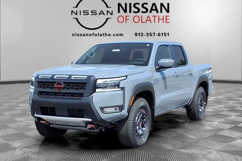 2025 Nissan Frontier PRO-4X photo 1