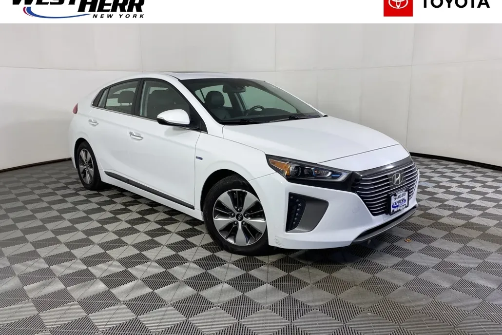 2019 Hyundai Ioniq Plug-In Hybrid photo 1
