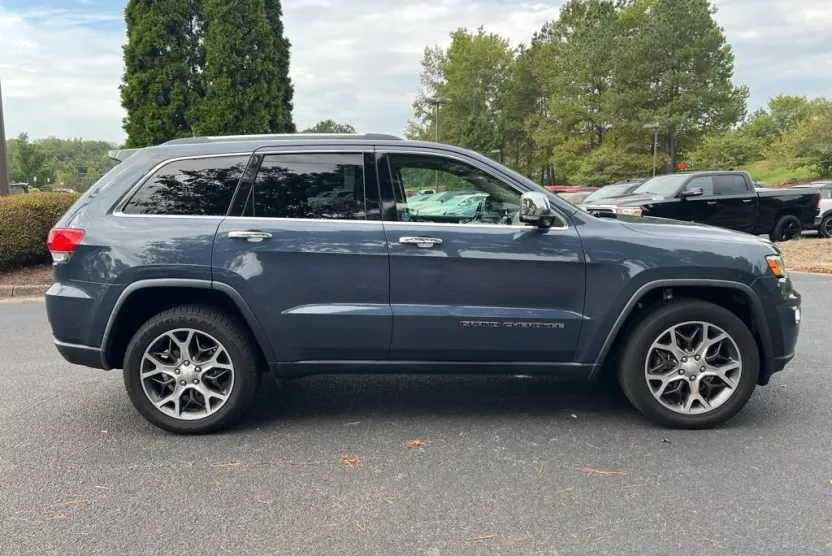 2019 Jeep Grand Cherokee Limited photo 1
