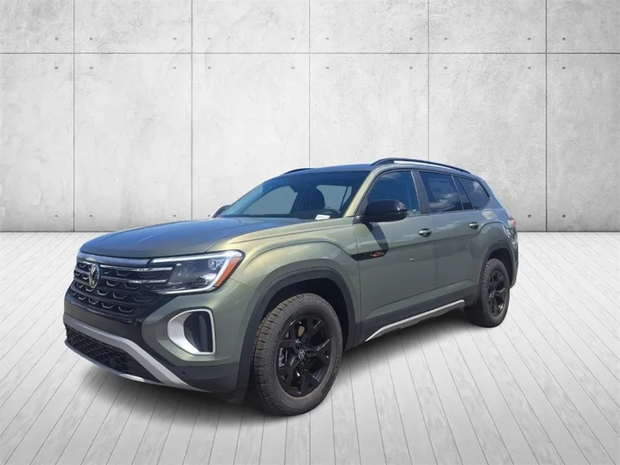 2025 Volkswagen Atlas SE Technology Peak Edition photo 1