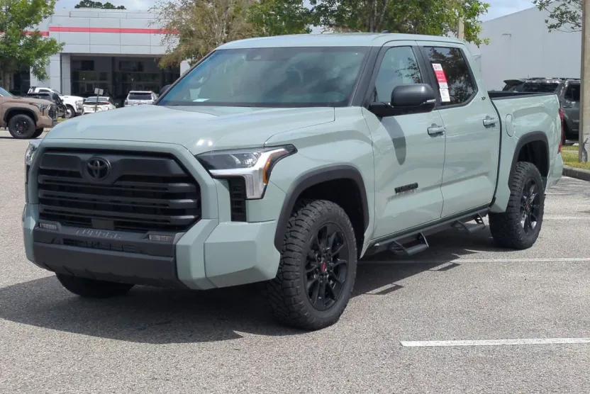 2026 Toyota Tundra SR5 photo 1