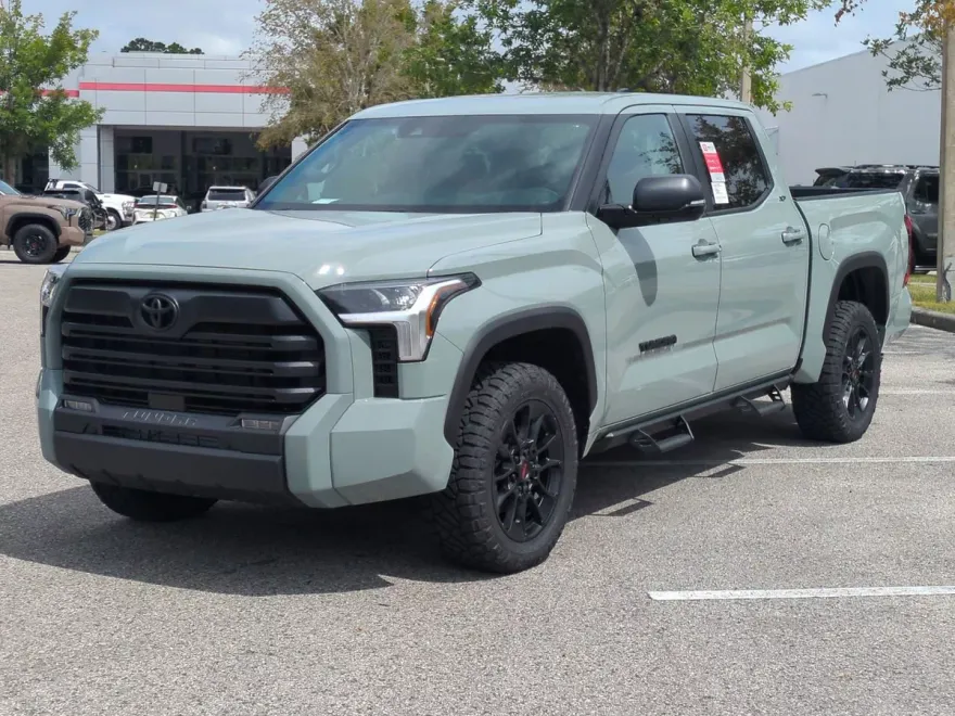 2026 Toyota Tundra SR5 photo 1