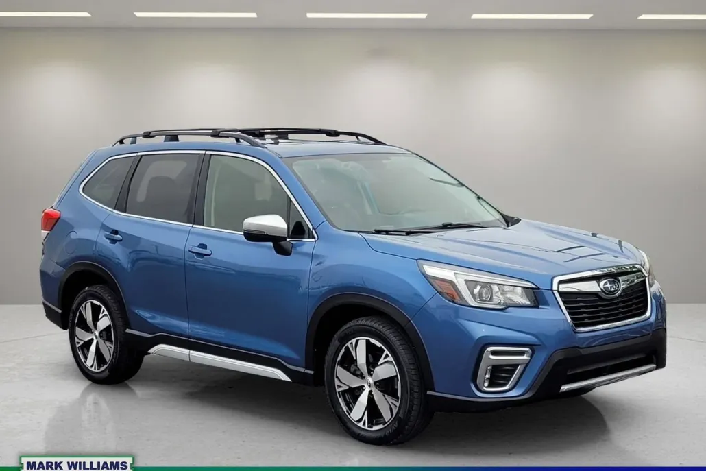 2020 Subaru Forester Touring photo 1