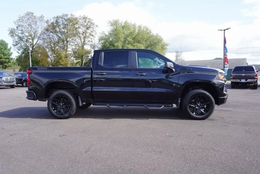 2022 Chevrolet Silverado 1500 Custom Trail Boss photo 1