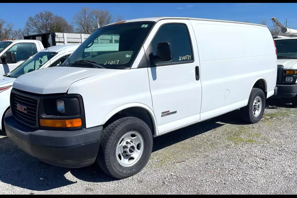 2006 Gmc Savana Cargo photo 1