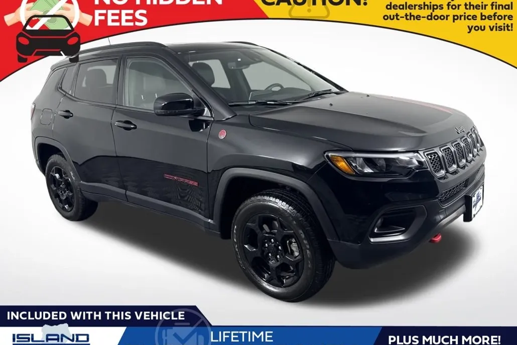 2024 Jeep Compass Trailhawk photo 1