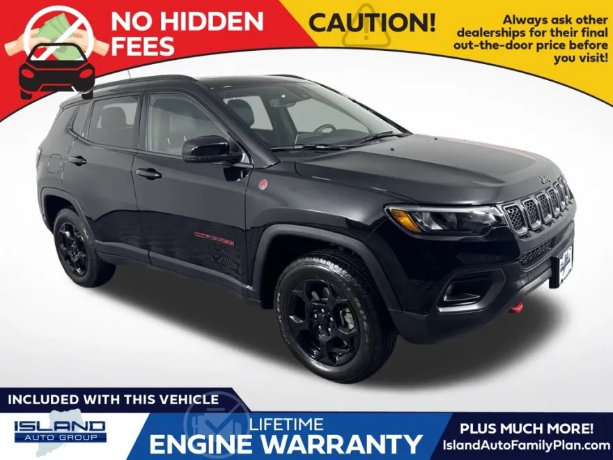 2024 Jeep Compass Trailhawk photo 1