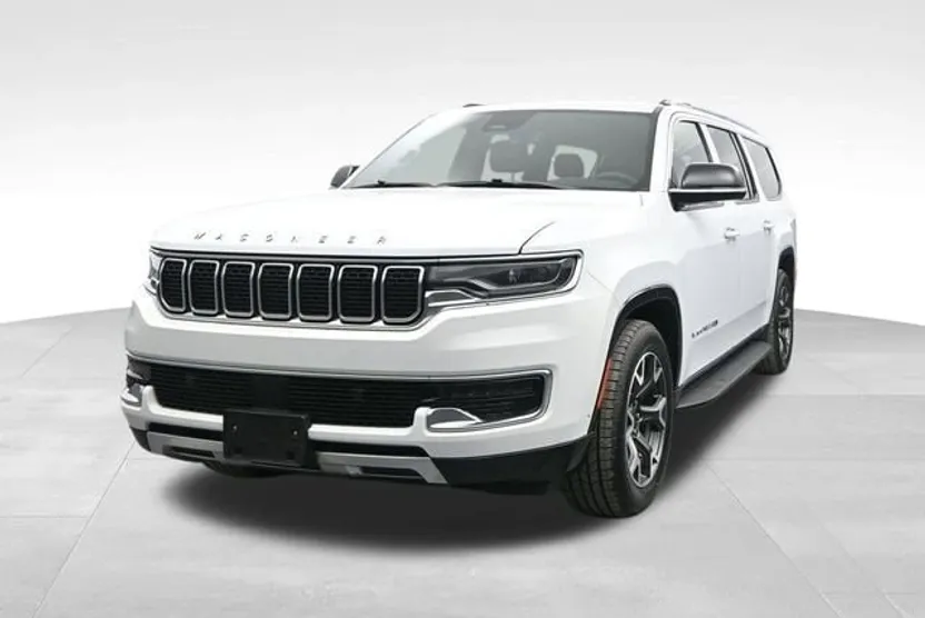 2023 Jeep Wagoneer L Series III photo 1