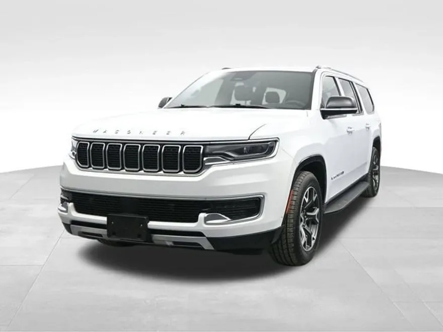 2023 Jeep Wagoneer L Series III photo 1