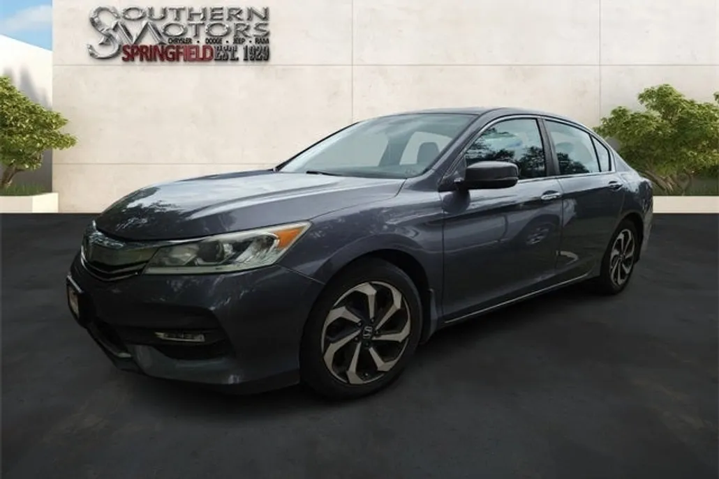 2017 Honda Accord EX photo 1