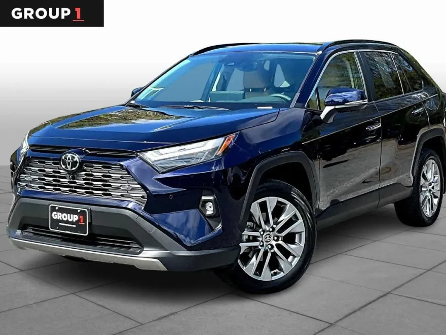 2023 Toyota RAV4 Limited photo 1