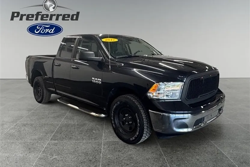 2017 Ram 1500 SLT photo 1