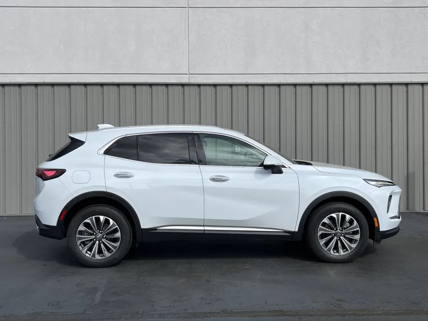 2025 Buick Envision Preferred photo 1