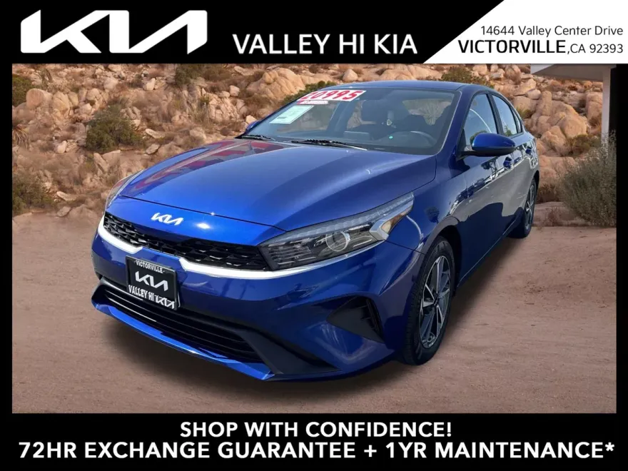 2023 Kia Forte LXS photo 1