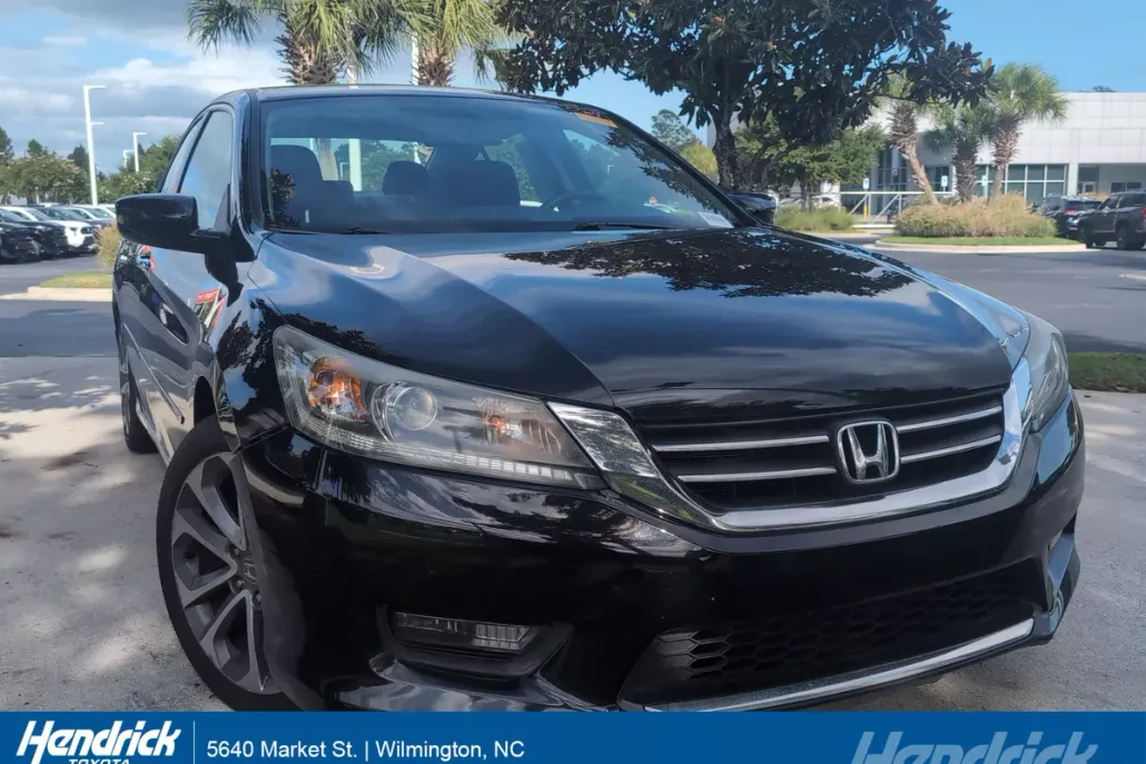 2015 Honda Accord Sport photo 1