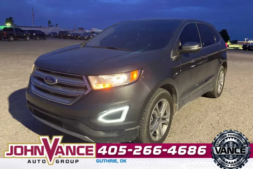 2017 Ford Edge Titanium photo 1
