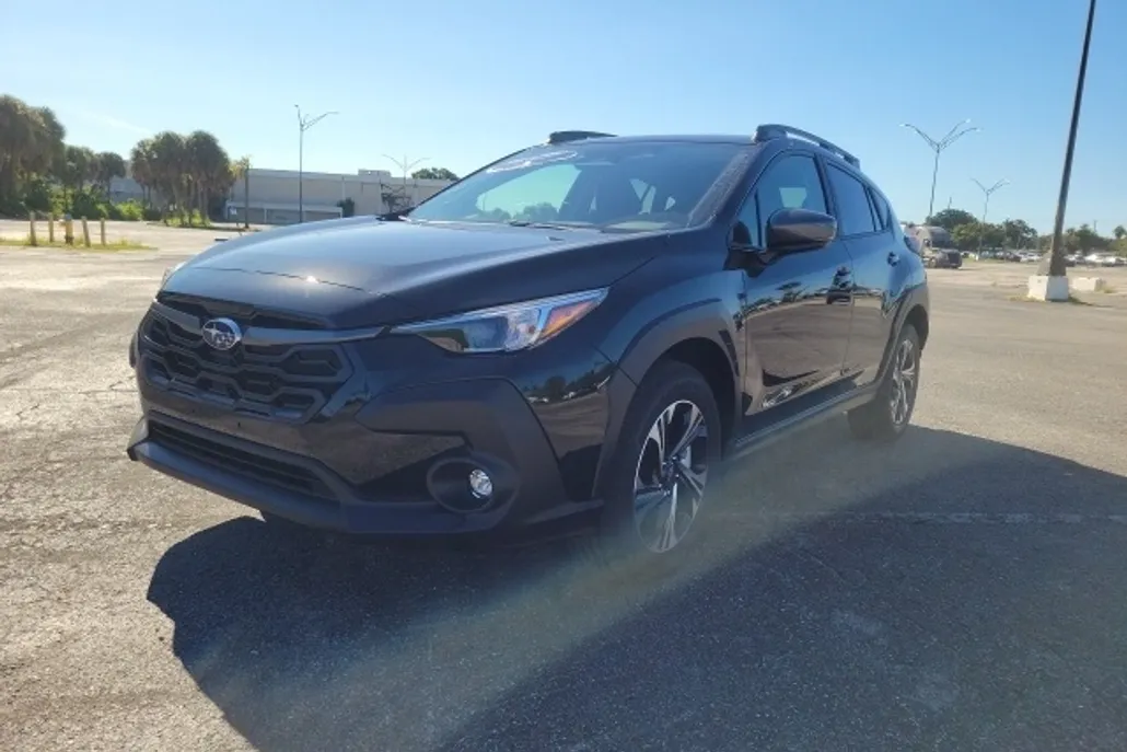 2025 Subaru Crosstrek Premium photo 1