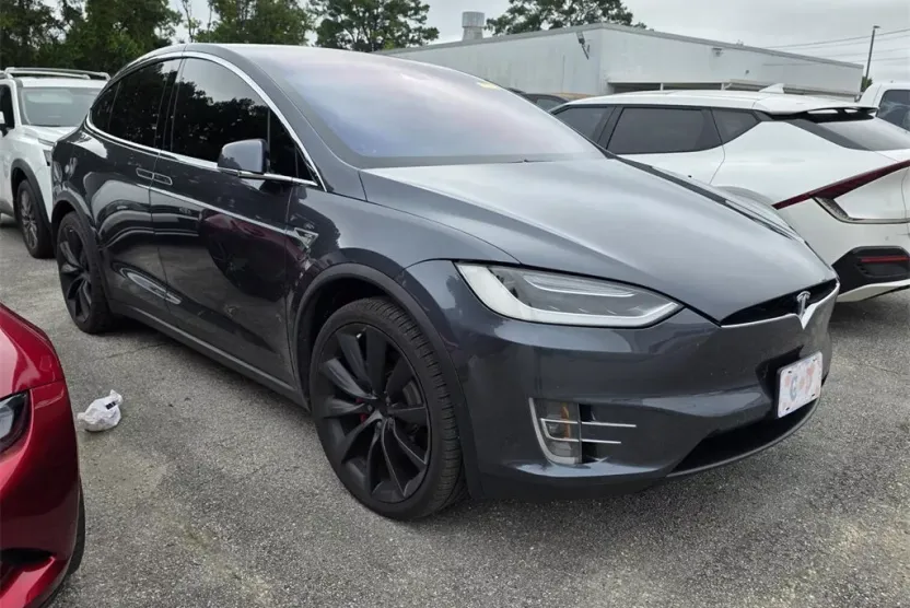 2016 Tesla Model X P90D photo 1