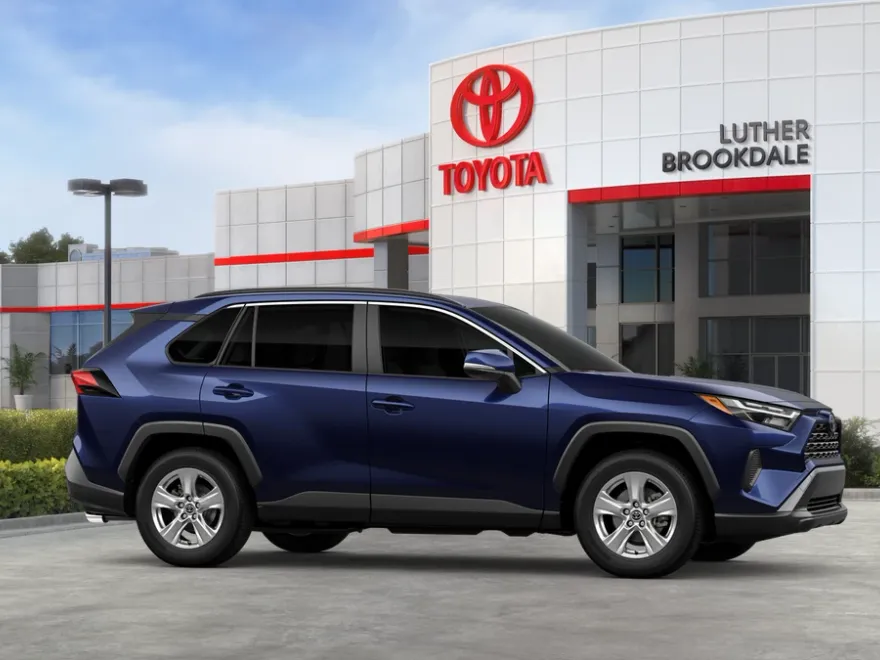 2025 Toyota RAV4 XLE photo 1