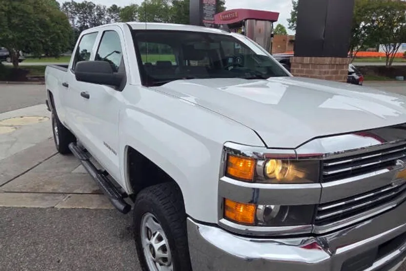 2018 Chevrolet Silverado 2500HD photo 1