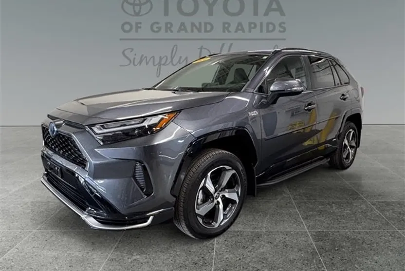 2024 Toyota RAV4 Prime SE photo 1