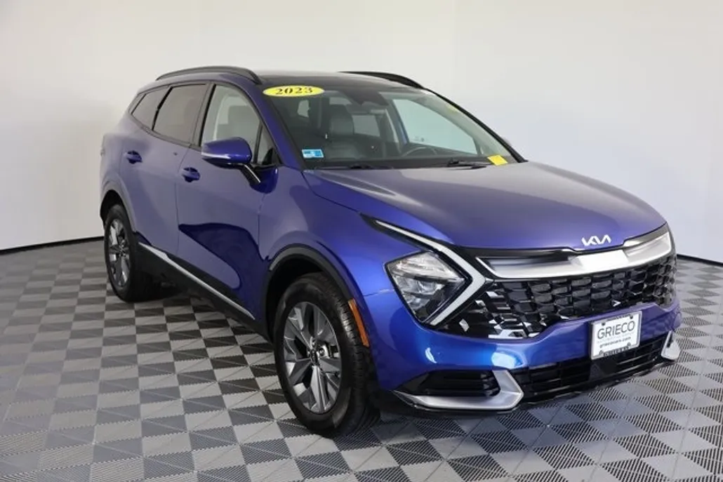 2023 Kia Sportage SX photo 1