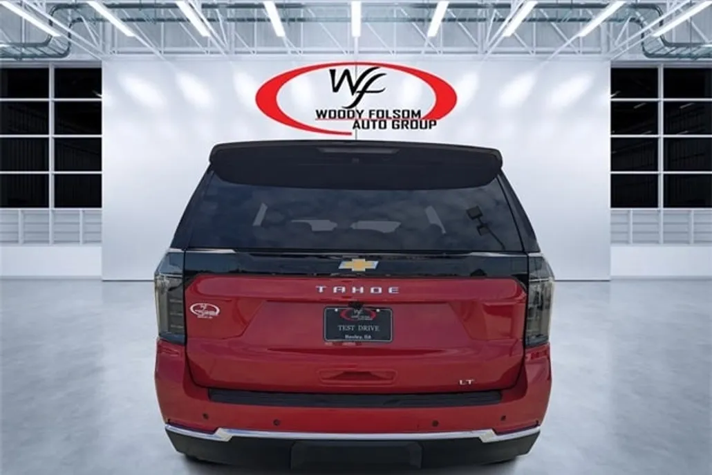 2025 Chevrolet Tahoe LT photo 1