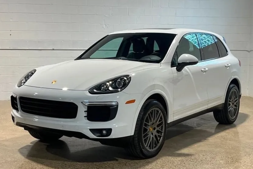2017 Porsche Cayenne Platinum Edition photo 1