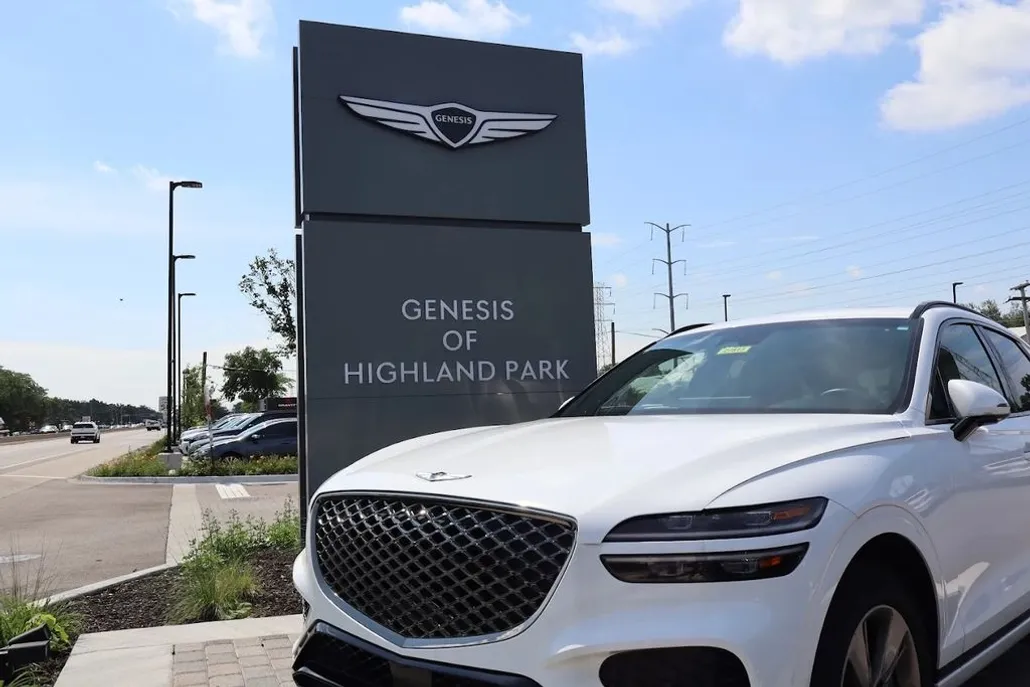 2012 Hyundai Genesis 3.8 photo 1
