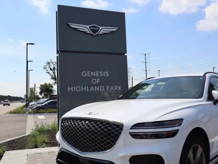 2012 Hyundai Genesis 3.8 photo 1