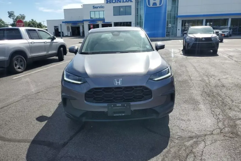 2023 Honda HR-V LX photo 1