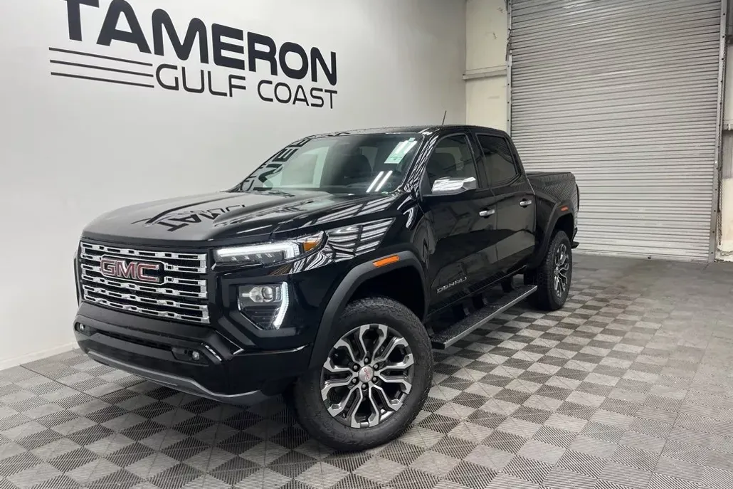 2026 Gmc Canyon Denali photo 1