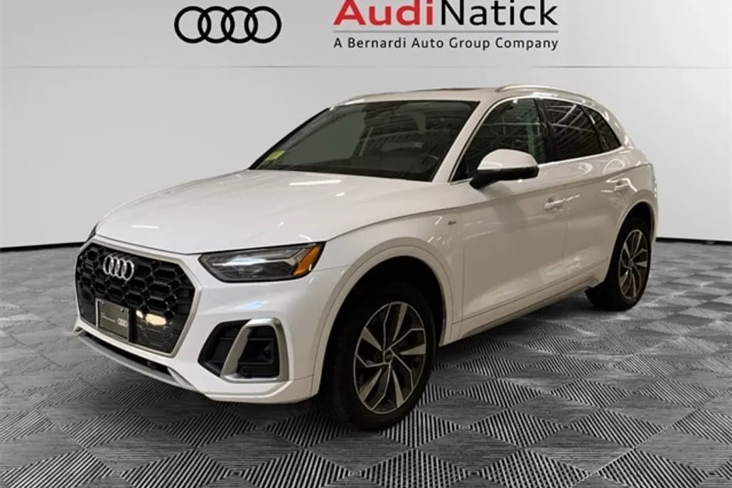 2022 Audi Q5 45 S line Premium photo 1