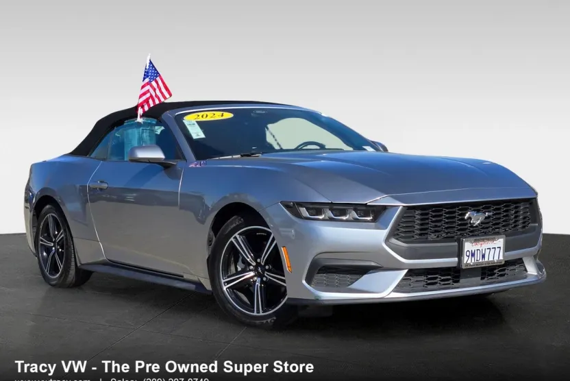 2024 Ford Mustang EcoBoost Premium photo 1