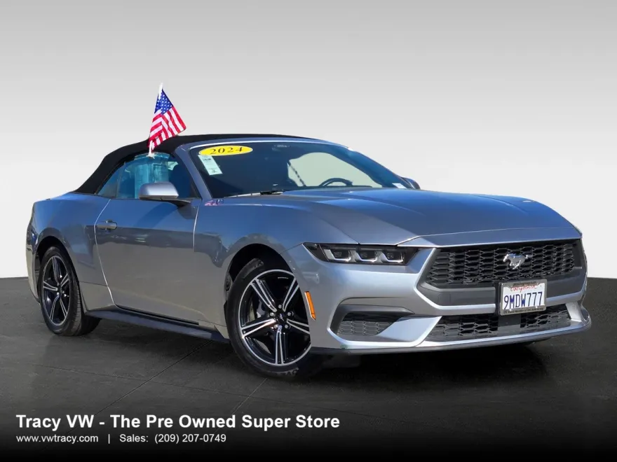 2024 Ford Mustang EcoBoost Premium photo 1