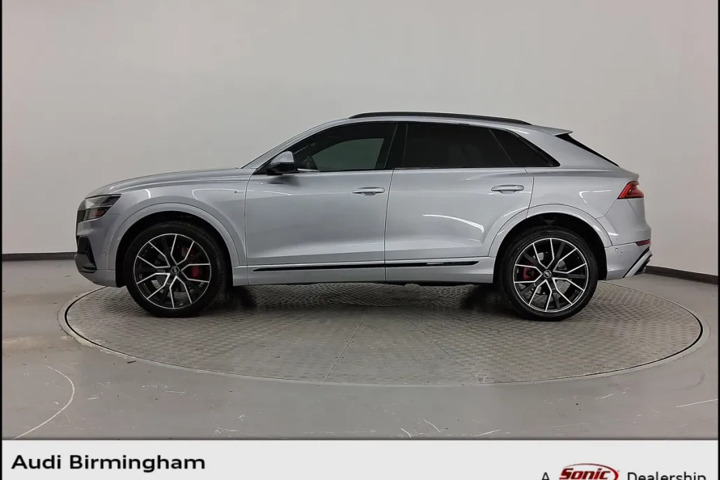 2021 Audi Q8 line Premium Plus photo 1