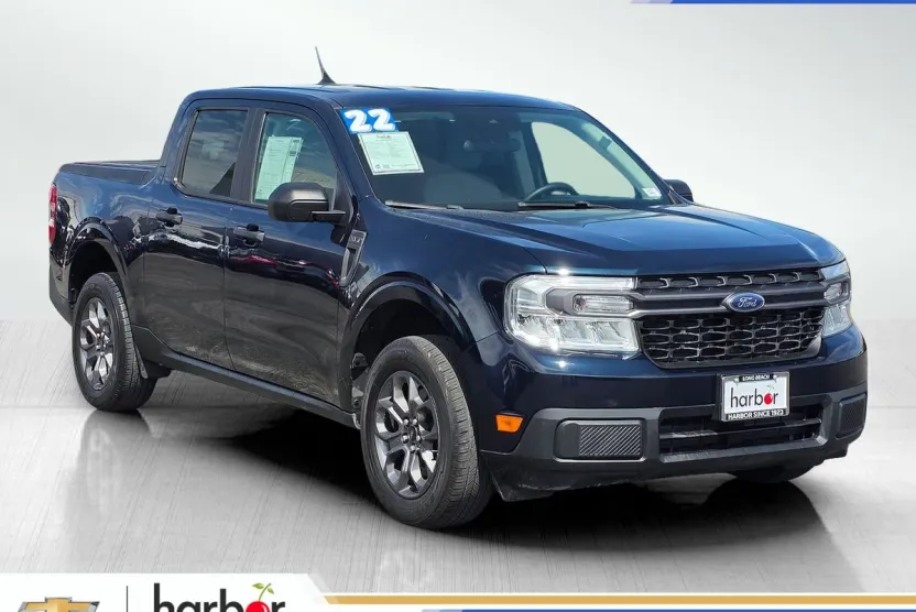 2022 Ford Maverick XLT photo 1