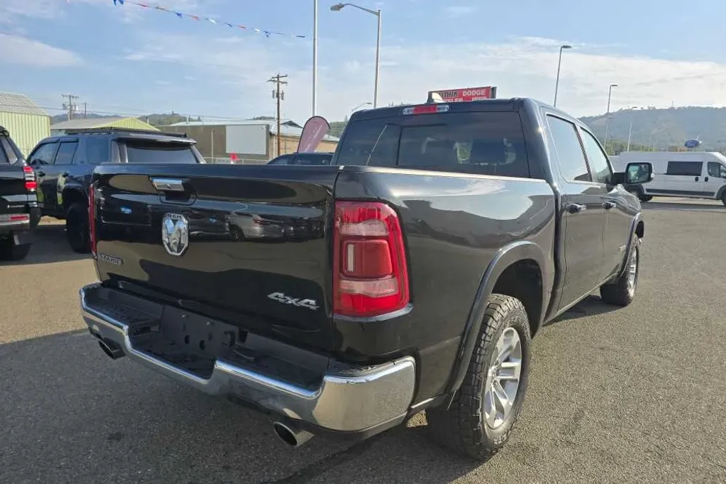 2022 Ram 1500 Laramie photo 1