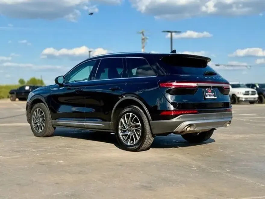 2022 Lincoln Corsair Standard photo 1