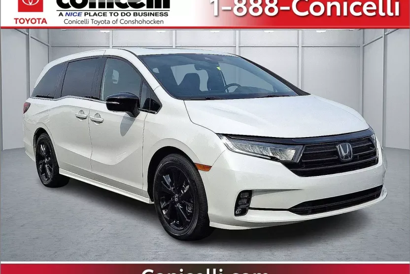 2023 Honda Odyssey Sport photo 1