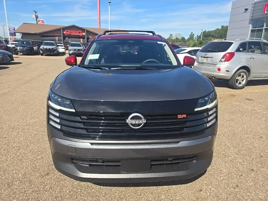 2026 Nissan Kicks SR photo 1