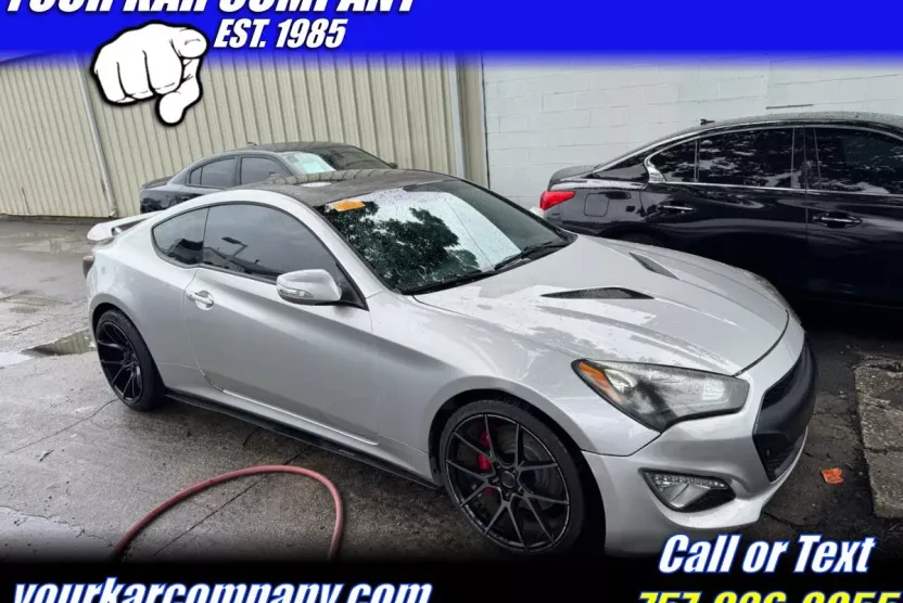 2013 Hyundai Genesis Coupe Track photo 1
